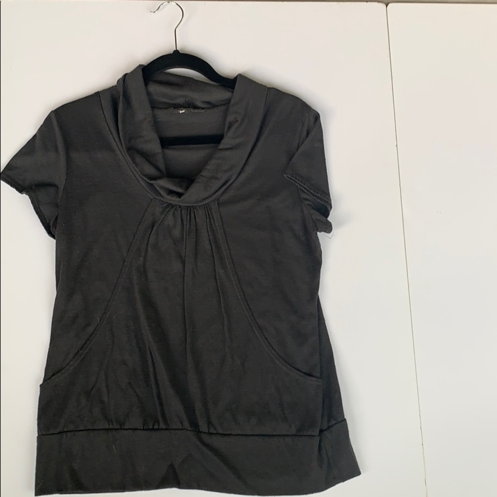 Gray shirt with stitch detail and neckline detail